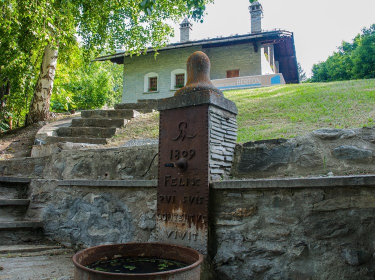 Esterno