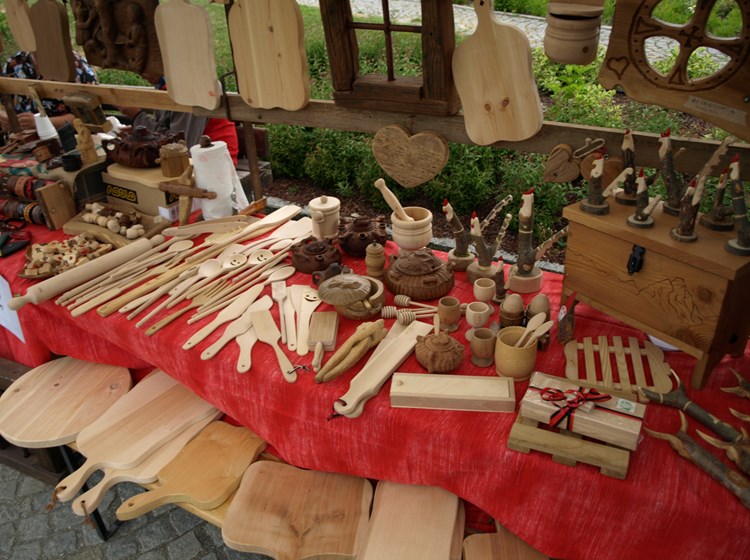 Artisans' workshops
