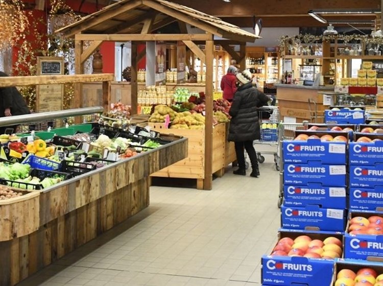 Fruits and vegetables department