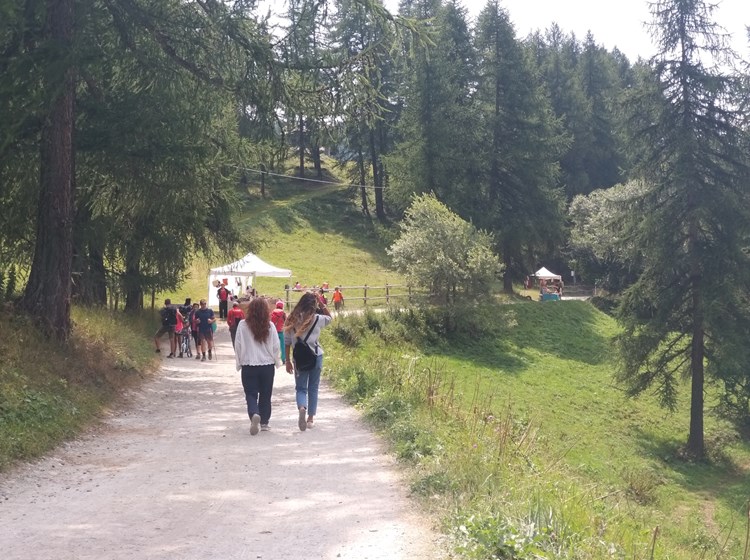 Chamois-La Magdeleine walk