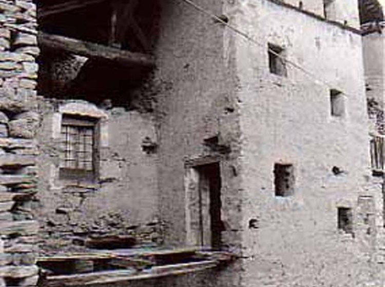 La Maison de la Tôr  prima del restauro