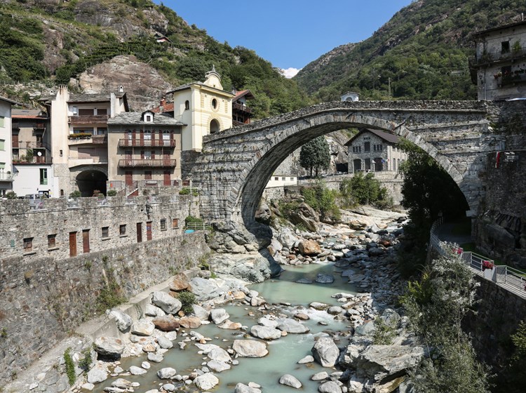 Ponte romano a Pont-Saint-Martin