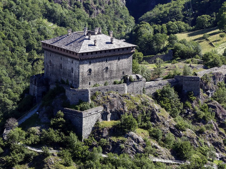 Castello di VerrÃ¨s