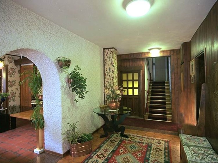 C.A.V. MAISON ROSALP