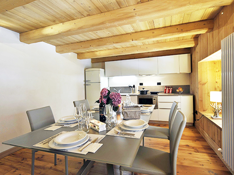 C.A.V. LOO BACH RESIDENZE