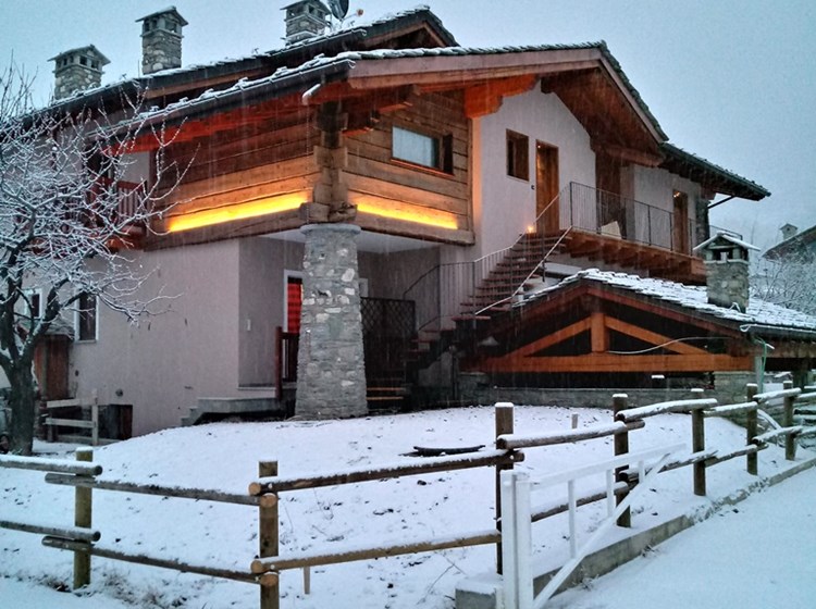 VEDUTA ESTERNA INVERNALE