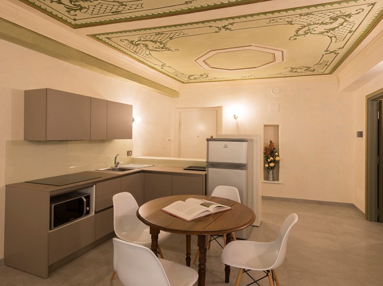 C.A.V. Maison  Croix de Ville