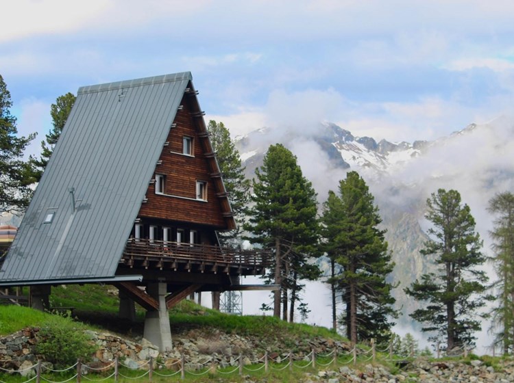 Rifugio Mollino - L'esterno