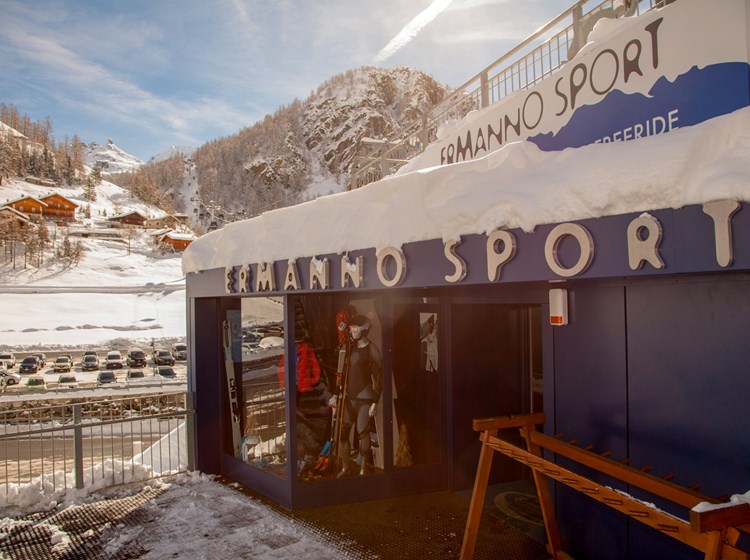 Il negozio in inverno