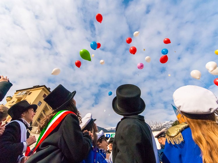 Lancio dei palloncini