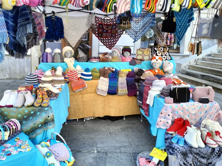 Bancarella mercatino