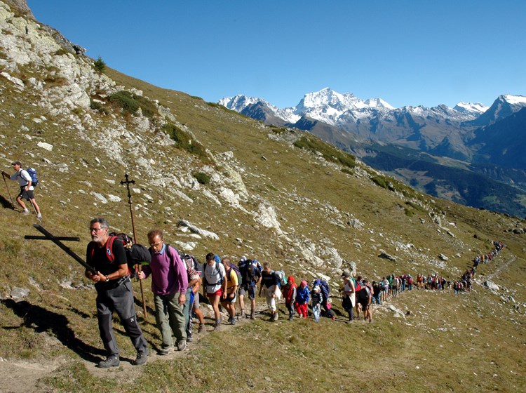 Punta Chaligne - processione