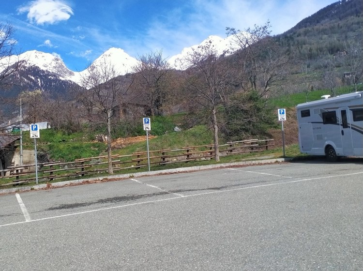 motorhome parking place Favrey