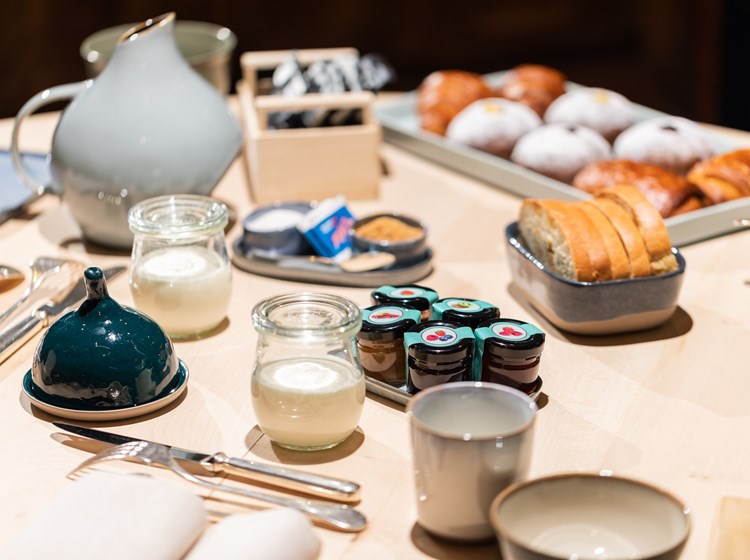 Café Quinson Relais de Charme - Colazione