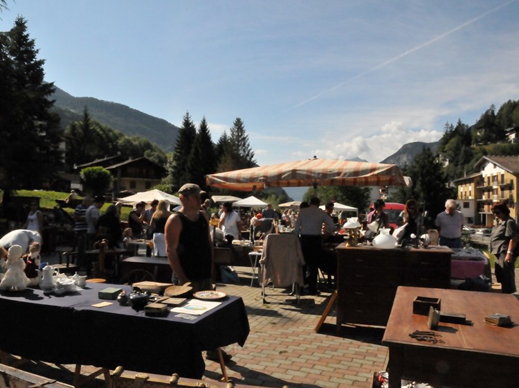 Marché de Antey