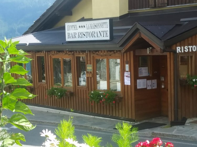 Hotel La Maisonnette - The exterior