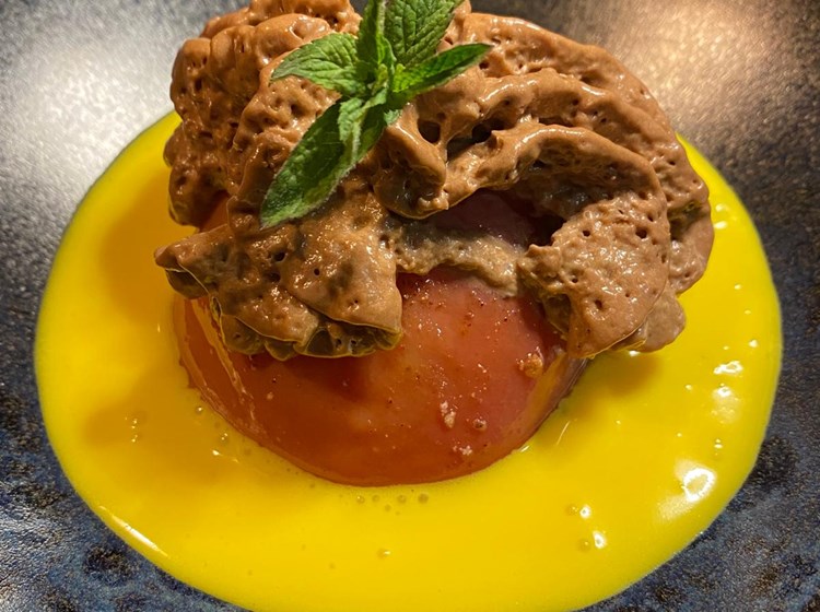 Altitude - Champagne & Gourmet